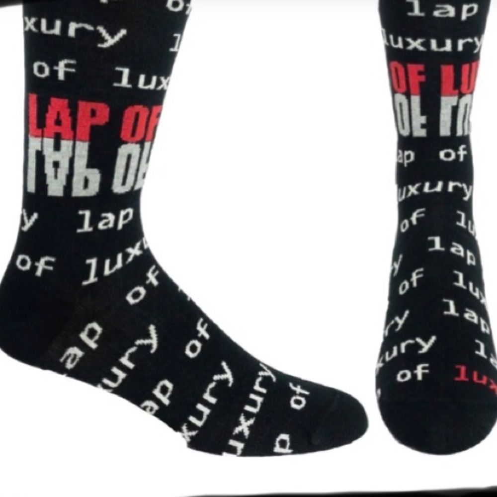 🤴🏽2 pair Ozone men’s “Luxury” socks. One size 8-12 1/2.